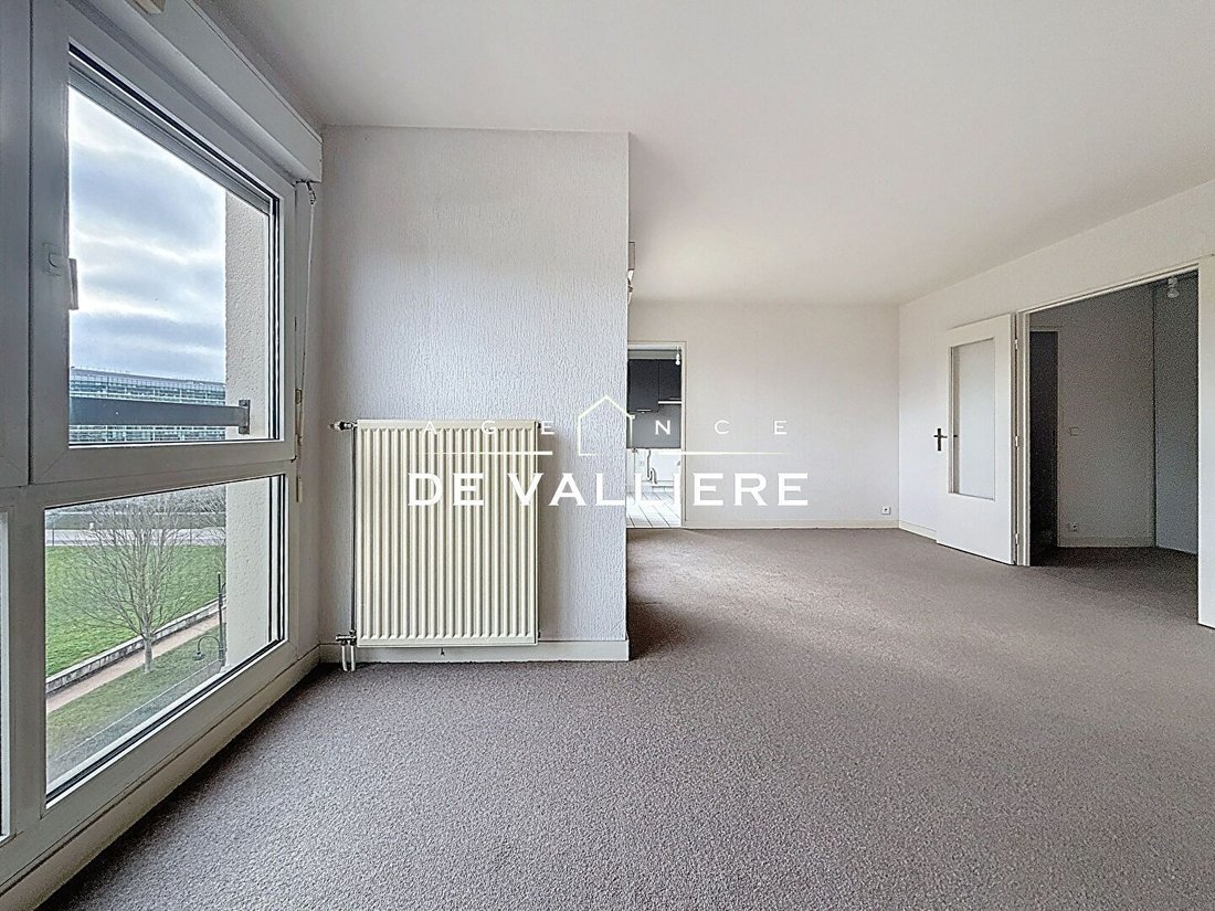 Apartment in Centre, Nanterre, France 5 - 17684049