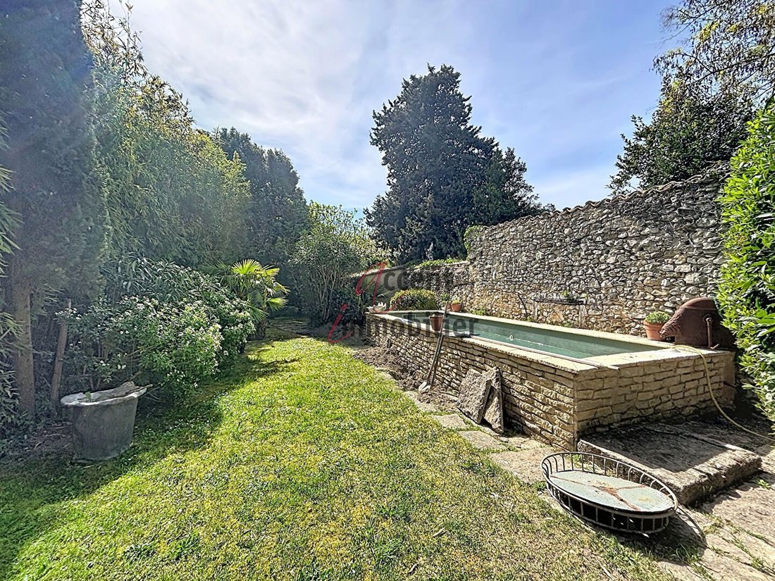 Maison à Robion, Provence-Alpes-Côte d'Azur, France 4 - 17697238