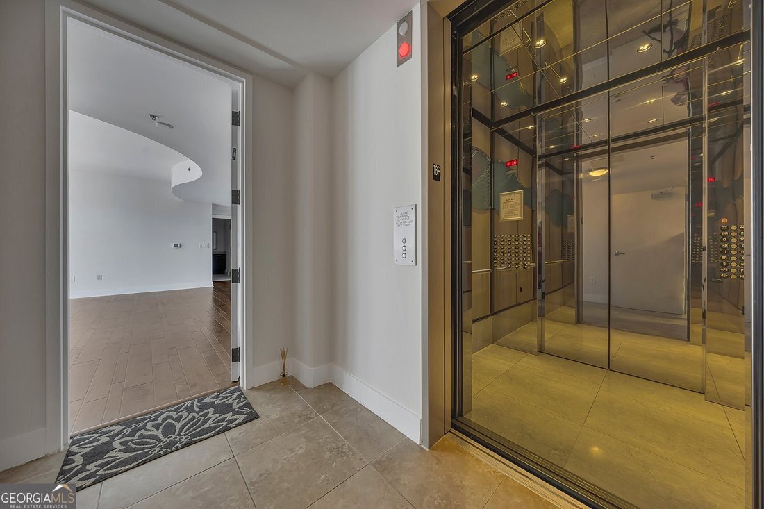 Condo in Atlanta, Georgia, United States 4 - 17928943