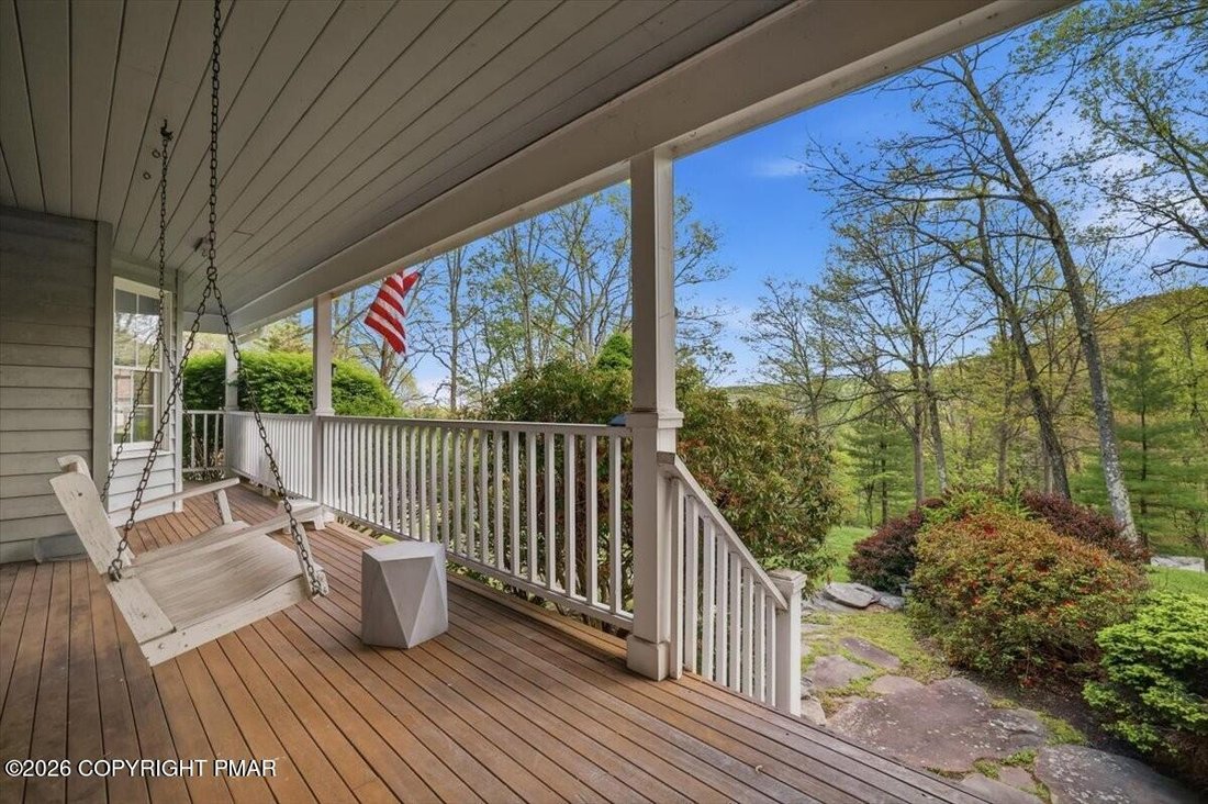 House in Tannersville, Pennsylvania, United States 3 - 17939875