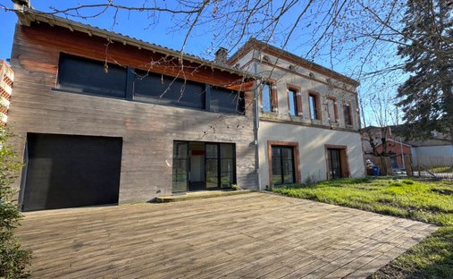 House in Saint Cyprien, Toulouse, France 1