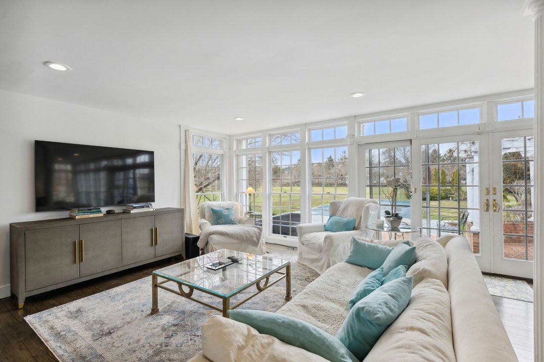 Southampton, New York, United States 3 - 17930044