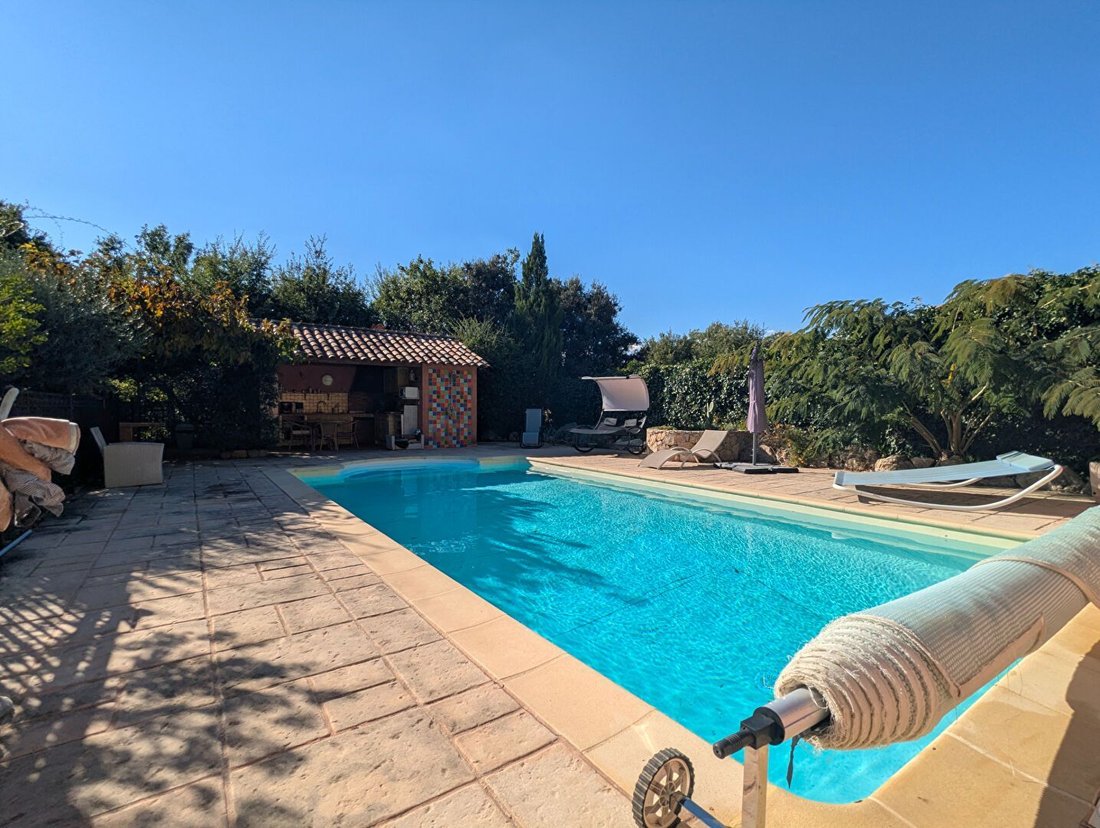 House in Salernes, Provence-Alpes-Côte d'Azur, France 3 - 16475619