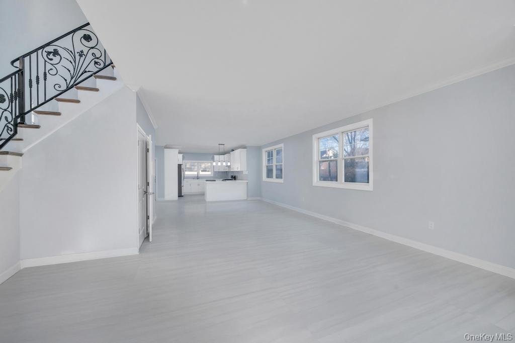 House in North New Hyde Park, New York, United States 4 - 17929440