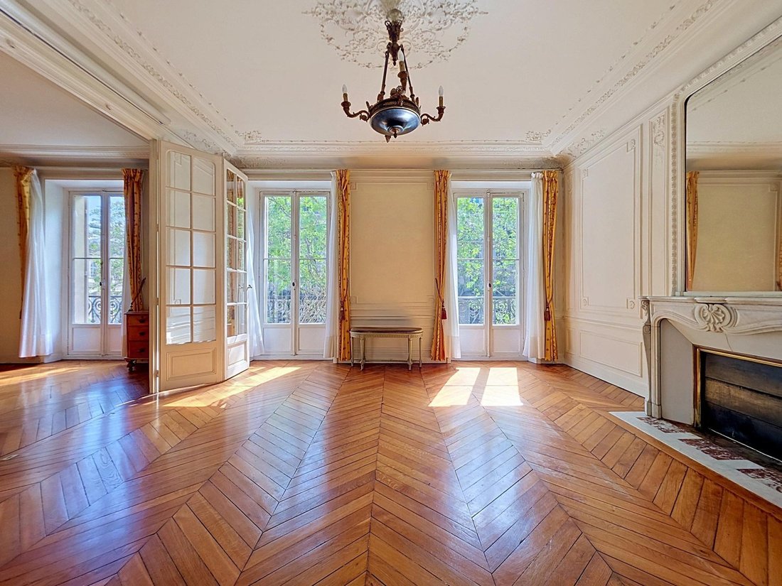 Apartment in Grange Aux Belles-Terrage, Paris 10e Arrondissement, Paris 2 - 17938789