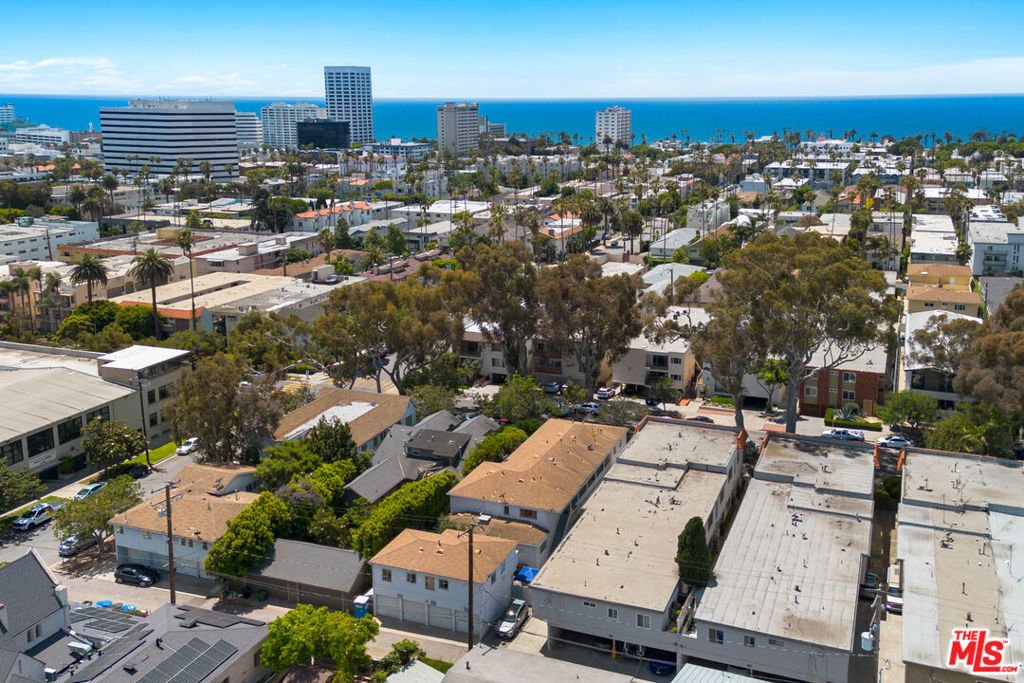 Santa Monica, California, United States 4 - 17933776