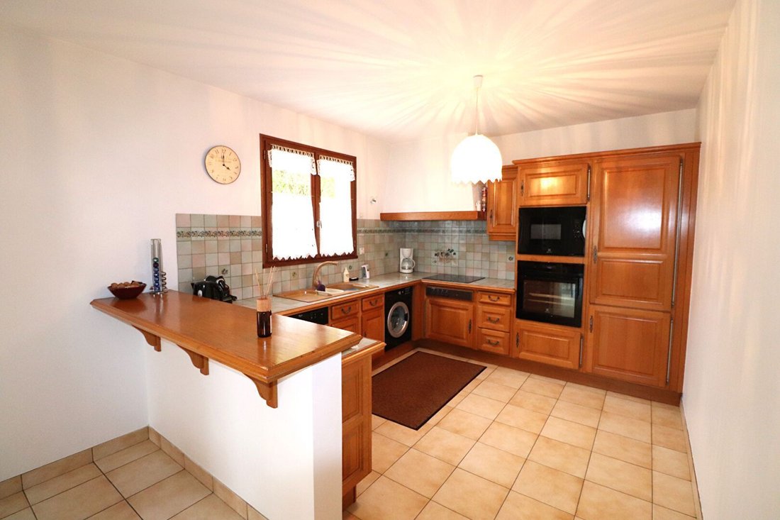 House in Sablonniere, Fresnes, France 5 - 16091512
