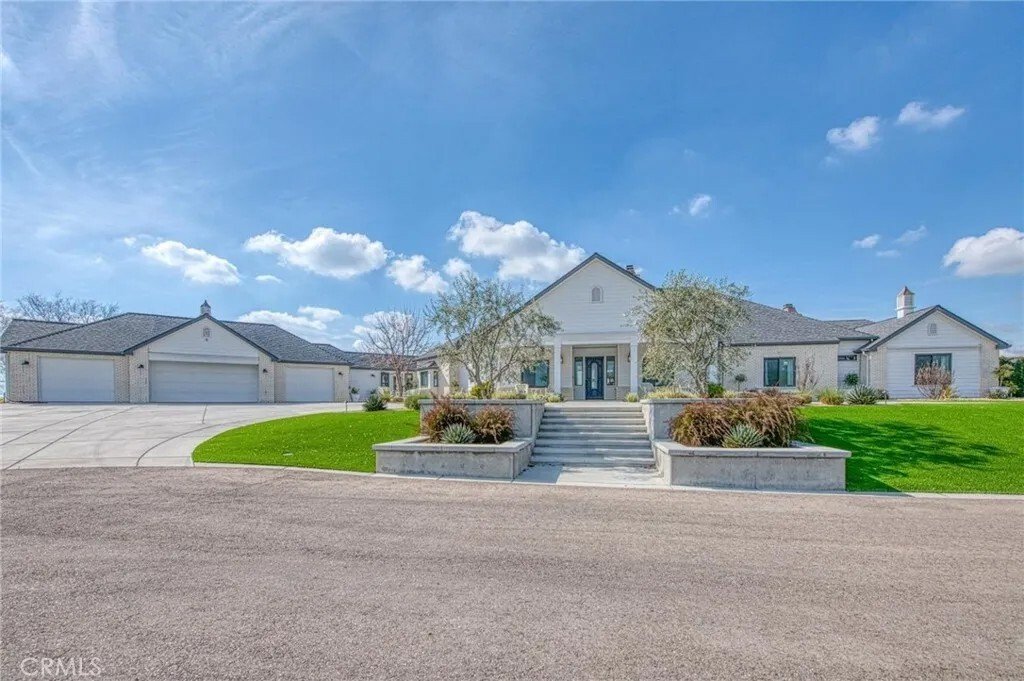 House in Sanger, California, United States 1 - 16517618