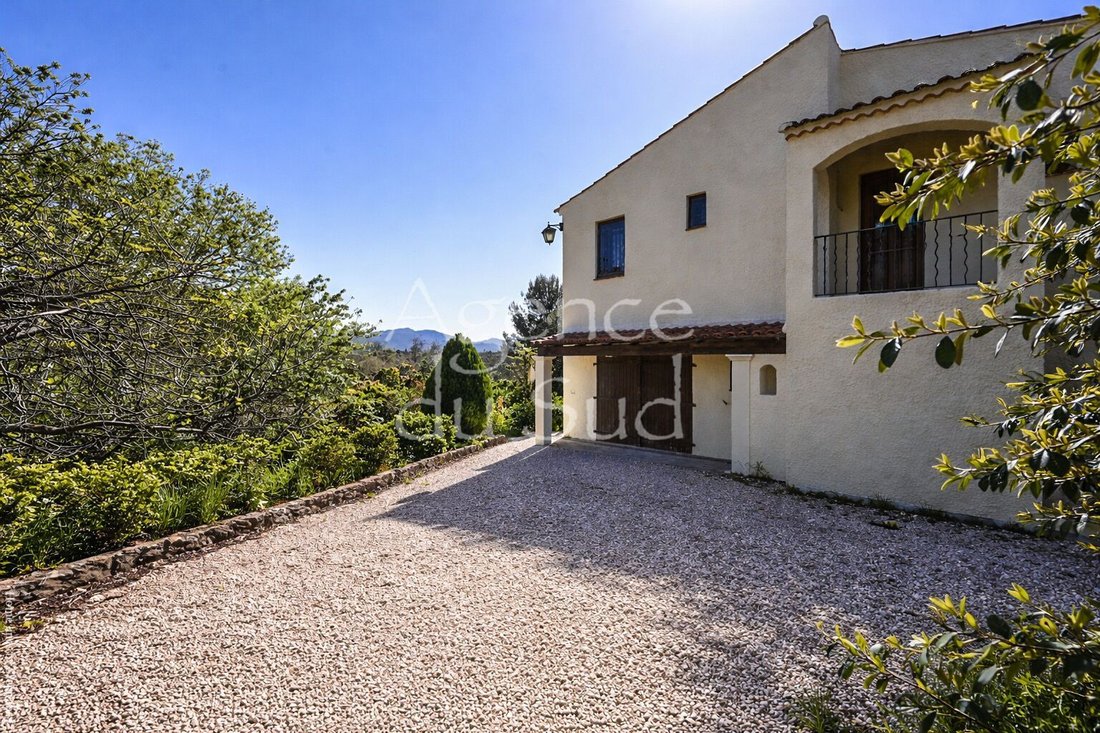 House in Cadolive, Provence-Alpes-Côte d'Azur, France 1 - 17656076