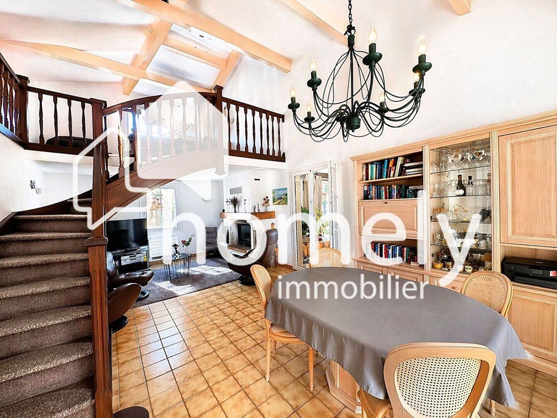 House in Campagne Ouest-Zone Industrielle-Rastel-Ponteils, Éguilles, France 5 - 17865152
