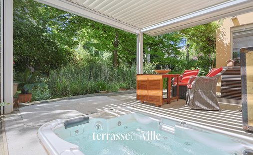 Apartment in Granettes-Jauberte-Sainte Anne, Aix-en-Provence, France 1