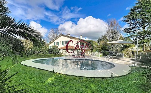 House in Latresne, Nouvelle-Aquitaine, France 1