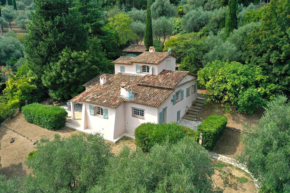House in Grasse, Provence-Alpes-Côte d'Azur, France 2 - 16334667