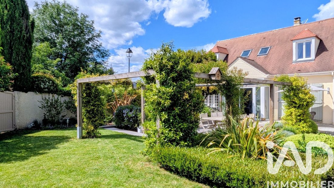 House in Choisel, Ile-de-France, France 2 - 17943881
