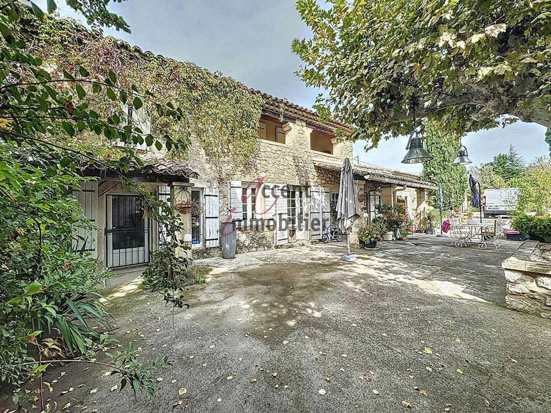 House in Orgon, Provence-Alpes-Côte d'Azur, France 3 - 15689964