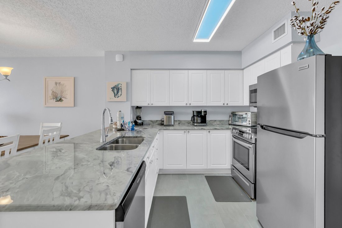 Condo in Okaloosa Island, Florida, United States 3 - 17932664
