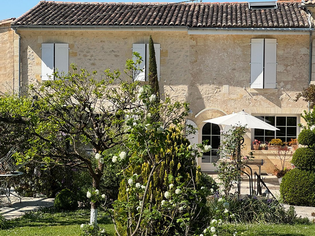 Villa in La Sauve, Nouvelle-Aquitaine, France 1 - 17941223