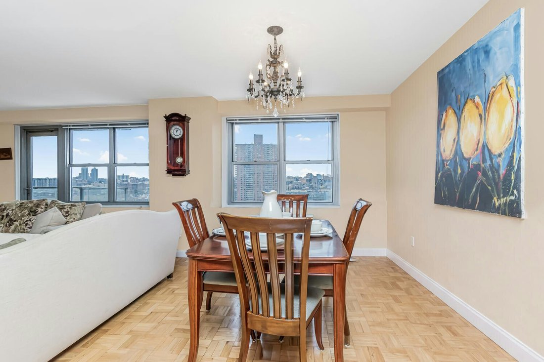 Co Op in New York, New York, United States 2 - 17342835