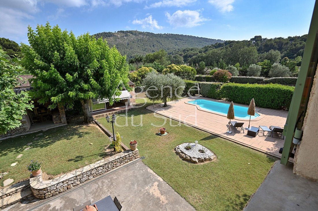 House in Ganteaume, Aubagne, France 2 - 16053012