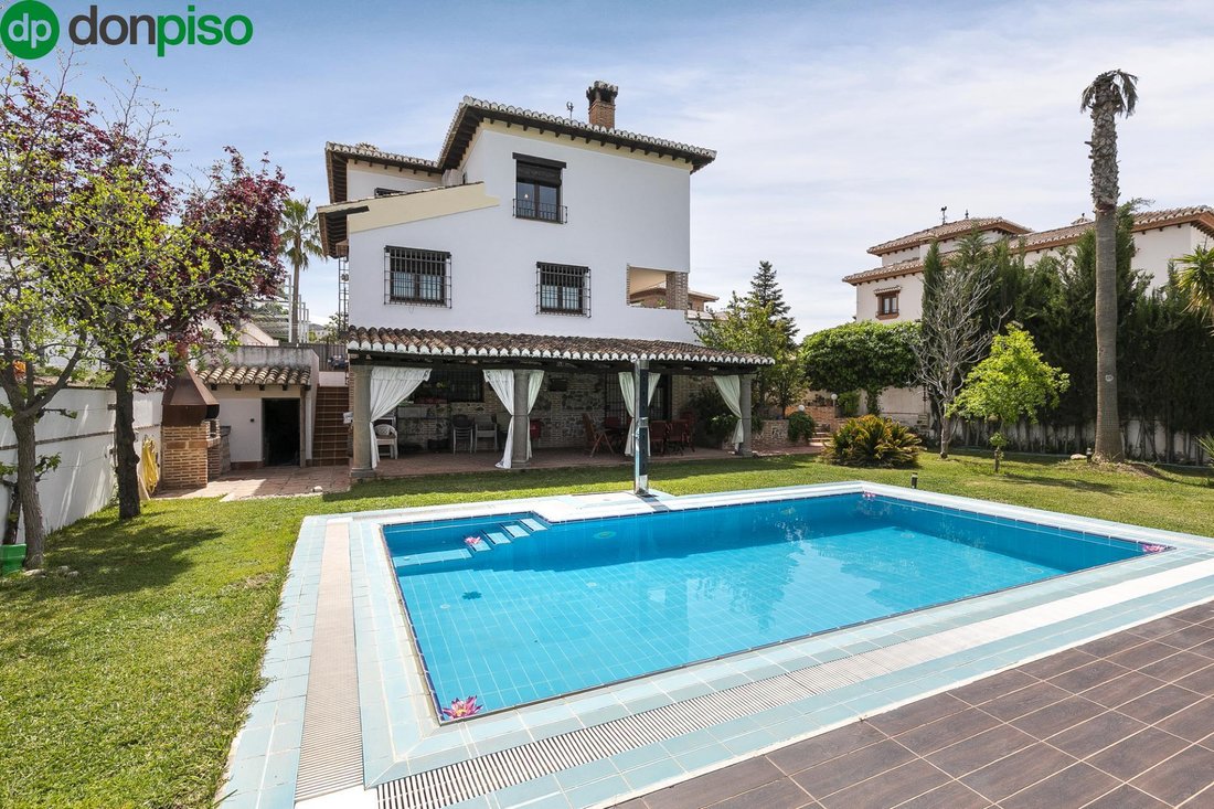 Villa in La Zubia, Andalusia, Spain 1 - 17935230