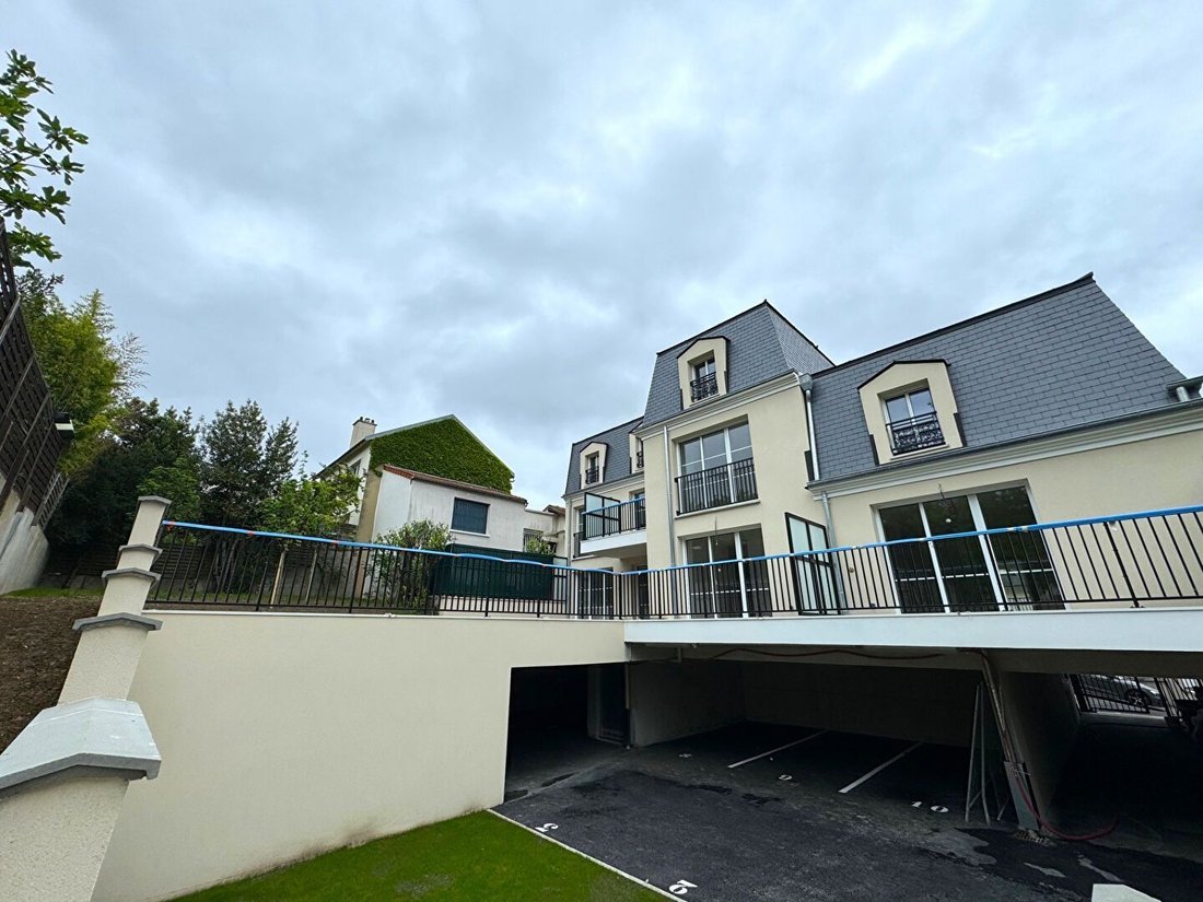 Apartment in Plateau Ouest, Suresnes, France 3 - 16467667