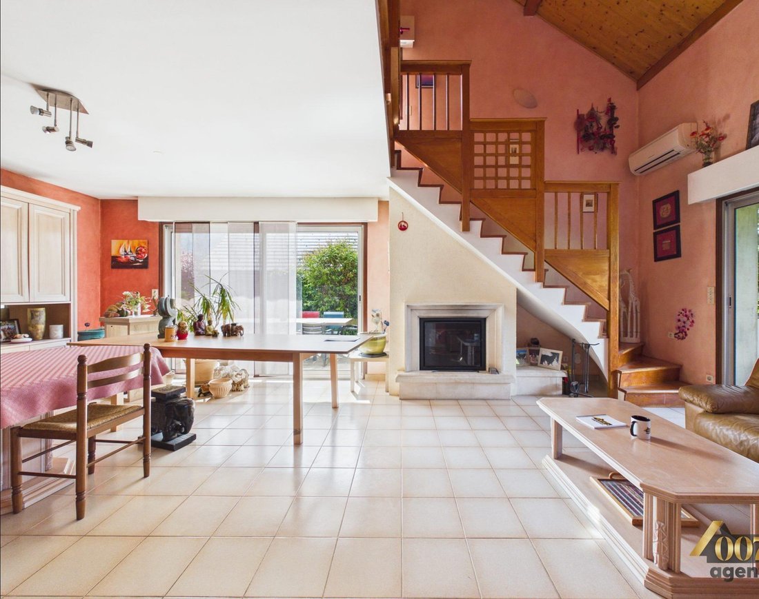 House in Gilly-sur-Isere, Auvergne-Rhône-Alpes, France 4 - 17941946