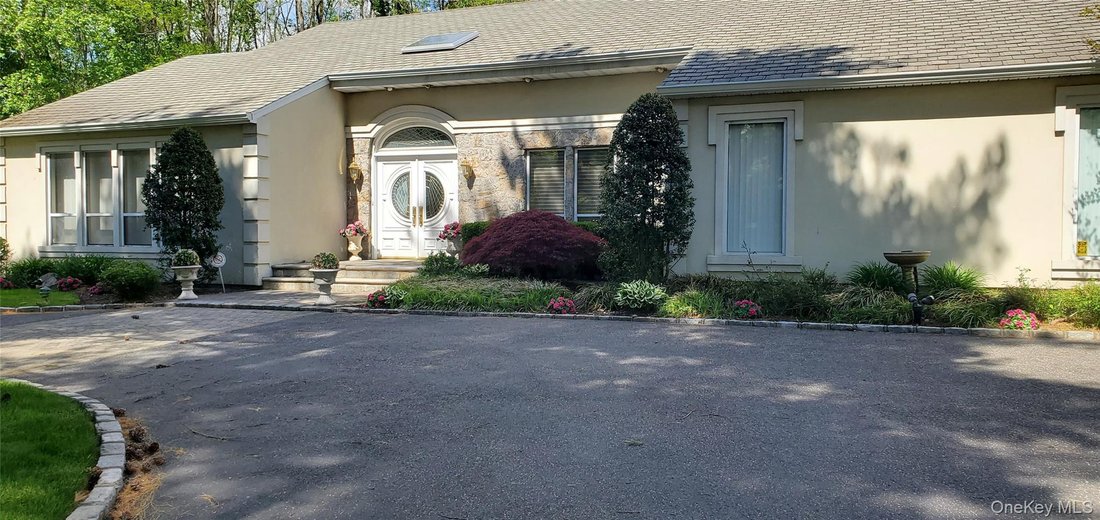 House in Old Westbury, New York, United States 5 - 17229421