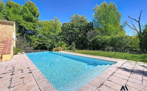 Villa in Saint-Cyr-sur-Mer, Provence-Alpes-Côte d'Azur, France 1