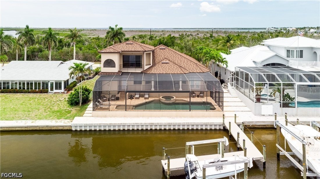 House in Cape Coral, Florida, United States 4 - 17932994
