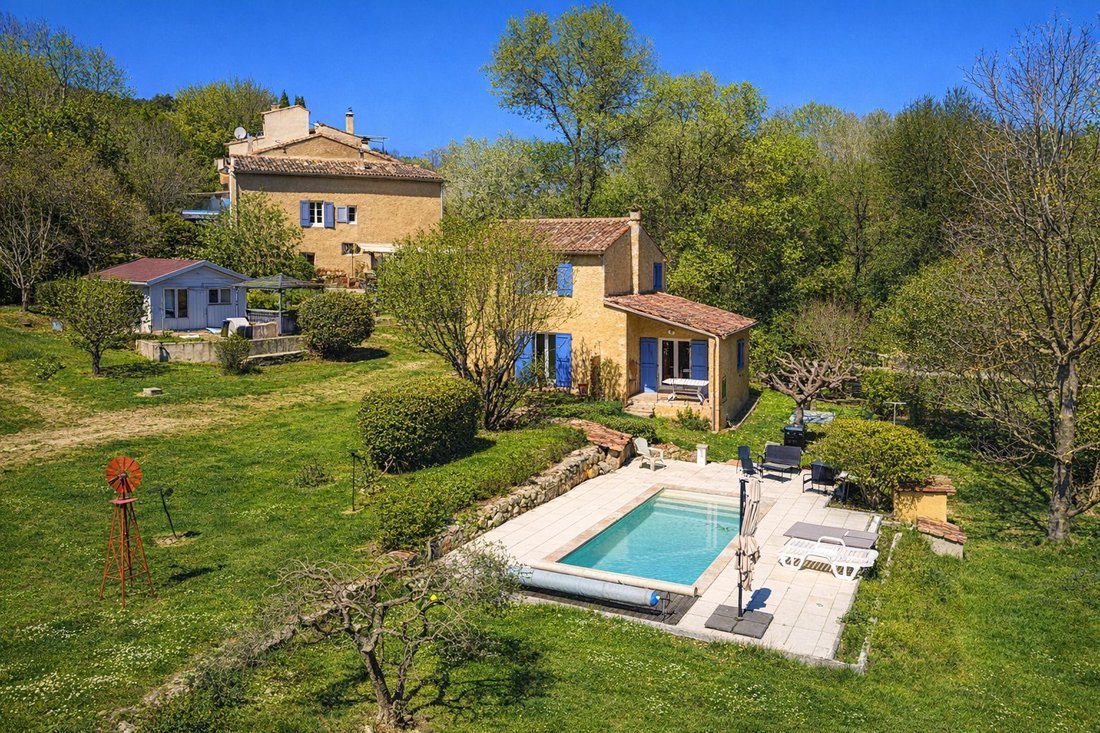 House in Salernes, Provence-Alpes-Côte d'Azur, France 2 - 16953874