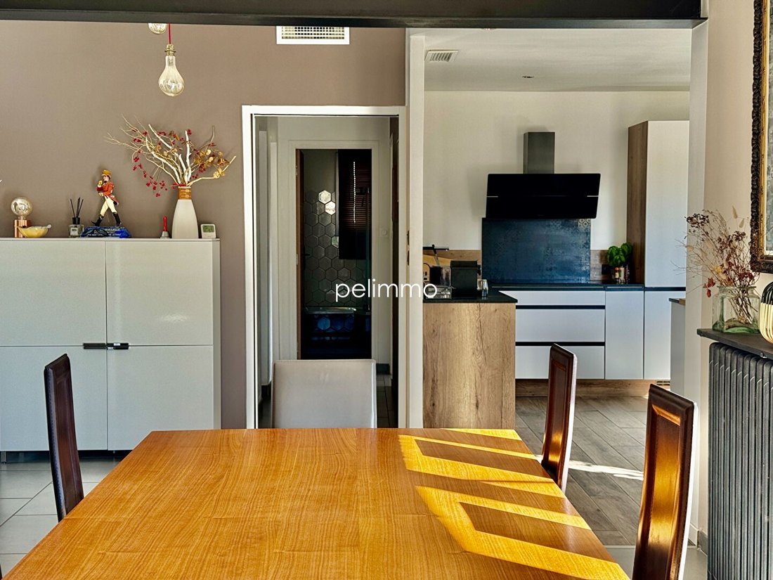 House in Lamanon, Provence-Alpes-Côte d'Azur, France 4 - 16503608