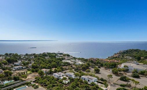 Villa in Sol de Mallorca, Calvia, Balearic Islands 1