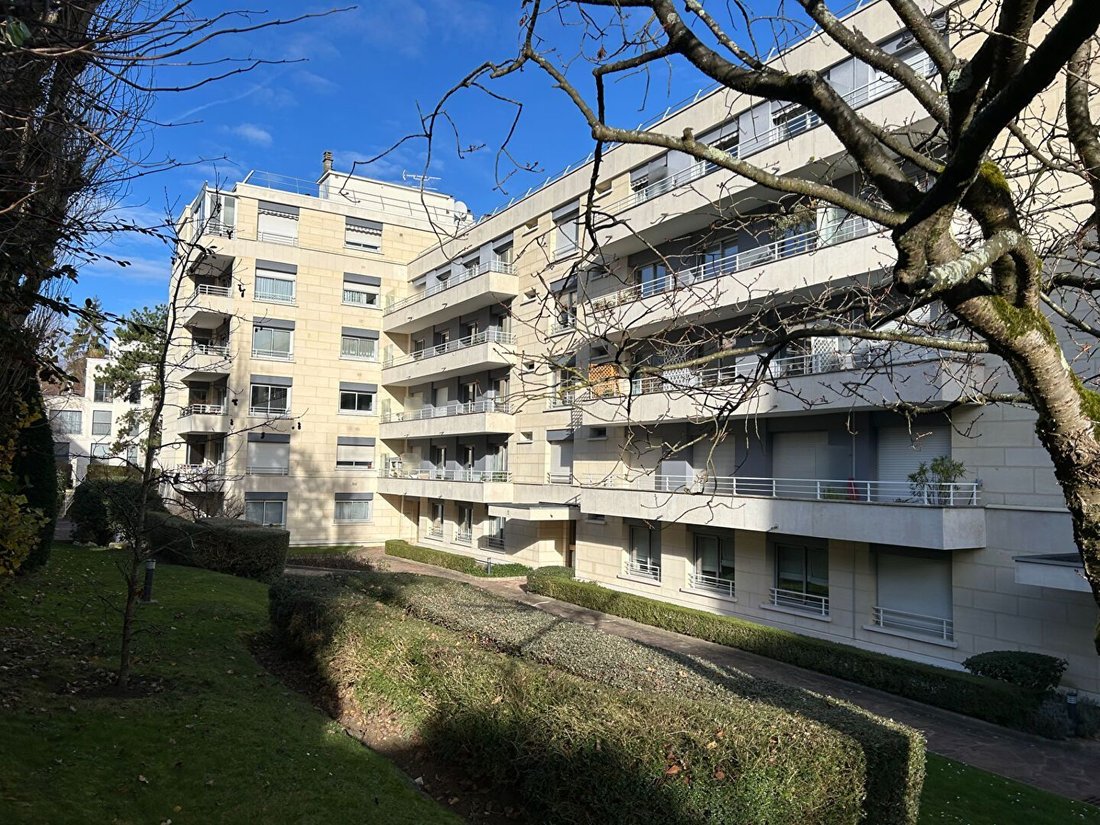 Apartment in Chaillot, Paris 16e Arrondissement, Paris 1 - 17683975