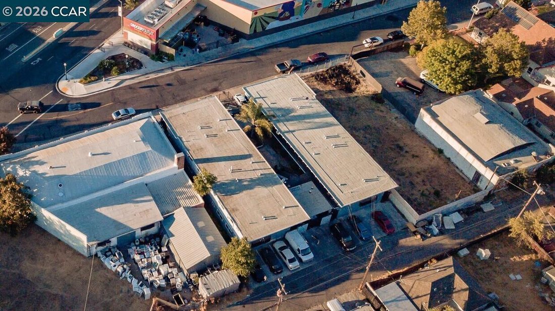 Sacramento, California, United States 2 - 17932876
