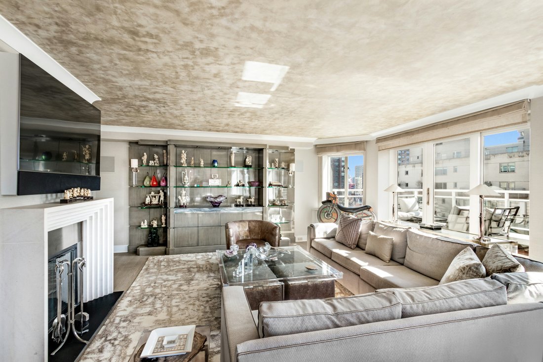 Co Op in New York, New York, United States 2 - 17384191