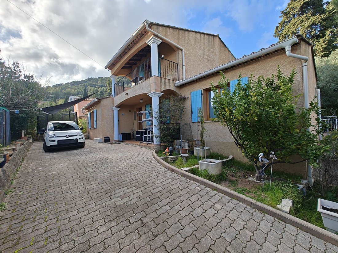 Villa in Le Faron-Fort-Rouge, Toulon, France 1 - 16211591