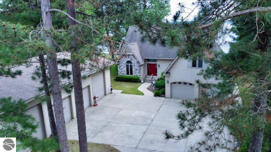 House in Oscoda, Michigan, United States 3 - 17931790