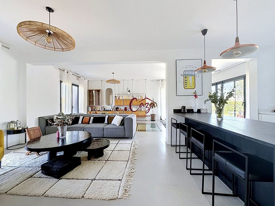 House in Latresne, Nouvelle-Aquitaine, France 1 - 17896403