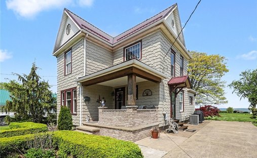 House in Conneaut, Ohio, United States 1