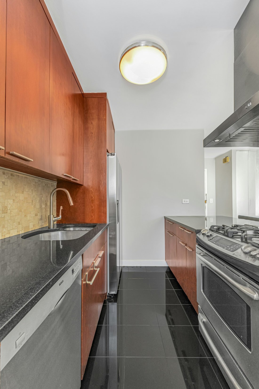 Co Op in New York, New York, United States 4 - 17411421