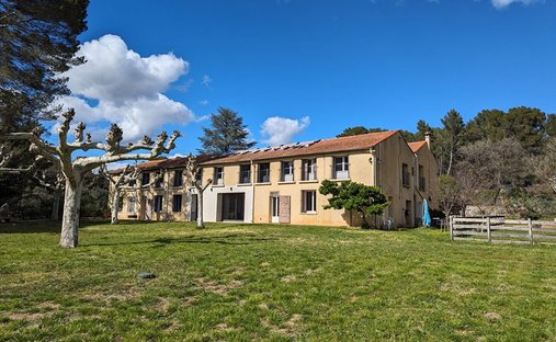 House in Villecroze, Provence-Alpes-Côte d'Azur, France 1