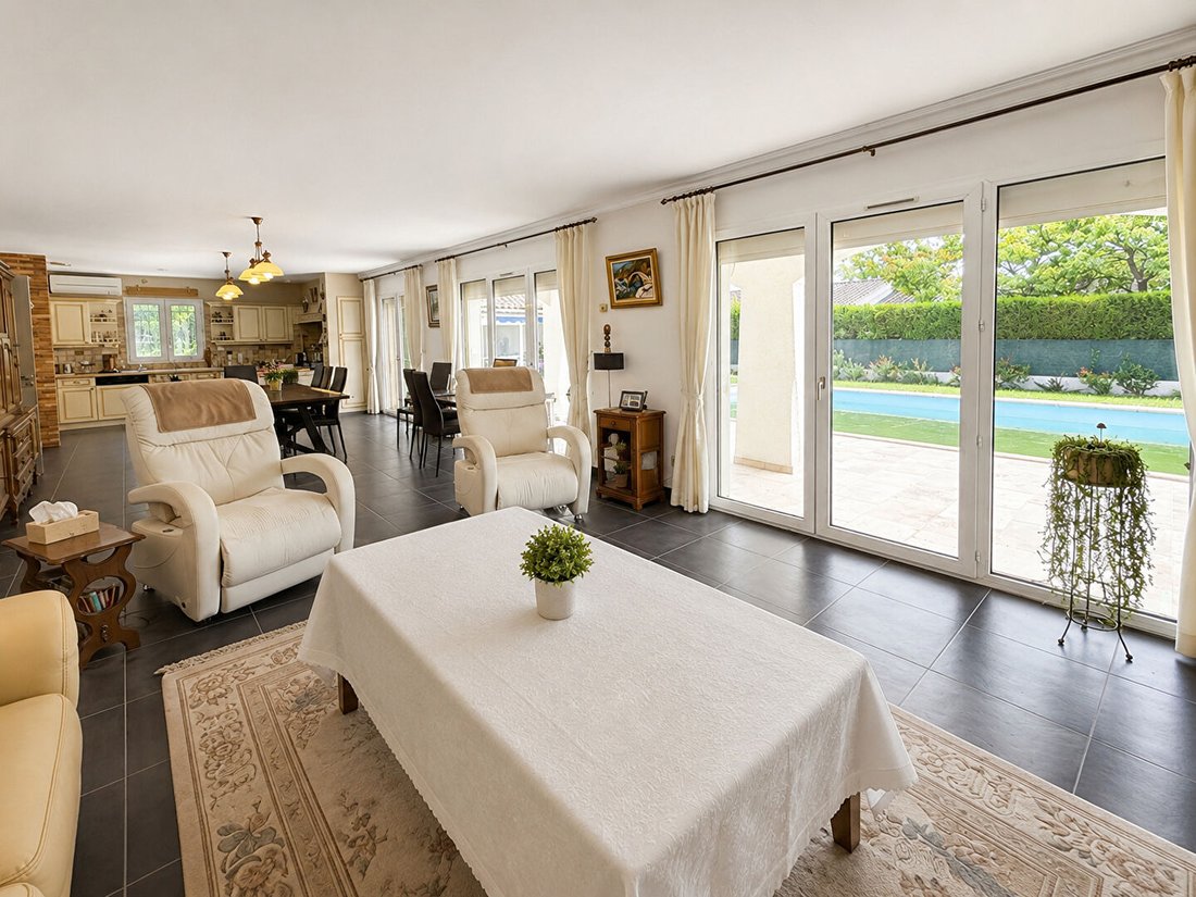 Villa in Eygalières, Provence-Alpes-Côte d'Azur, France 5 - 17930988