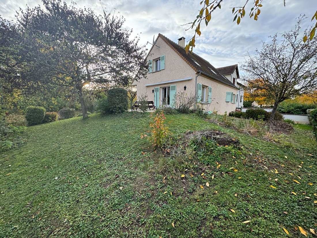 House in Montfort-l'Amaury, Ile-de-France, France 2 - 16619200