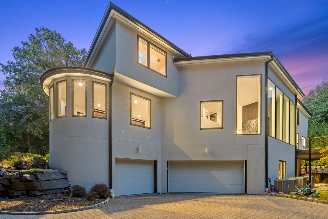 House in Cresskill, New Jersey, United States 4 - 17929552