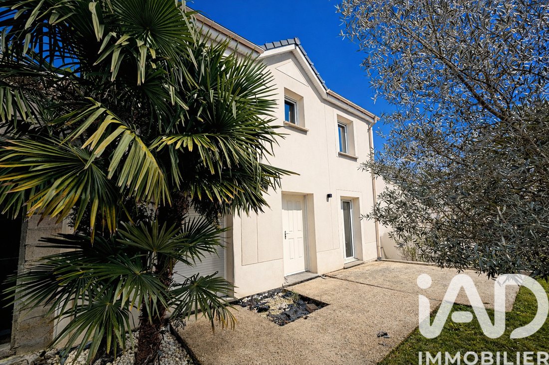House in Dampmart, Ile-de-France, France 2 - 17454726