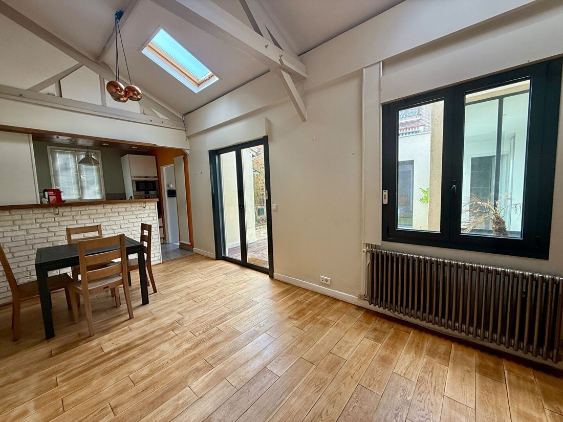 House in Bois-Colombes, Ile-de-France, France 4 - 17094441
