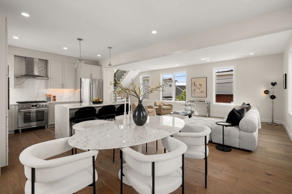 Condo in Revere, Massachusetts, United States 5 - 17927977