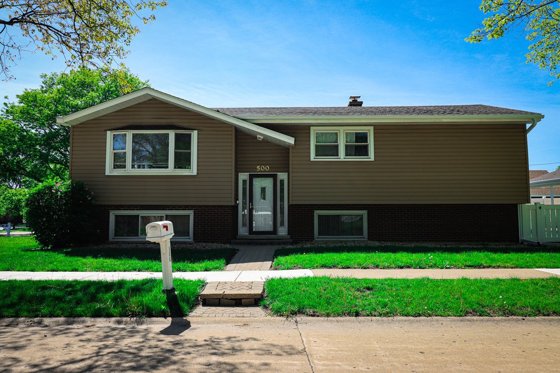House in Lombard, Illinois, United States 1 - 17934449