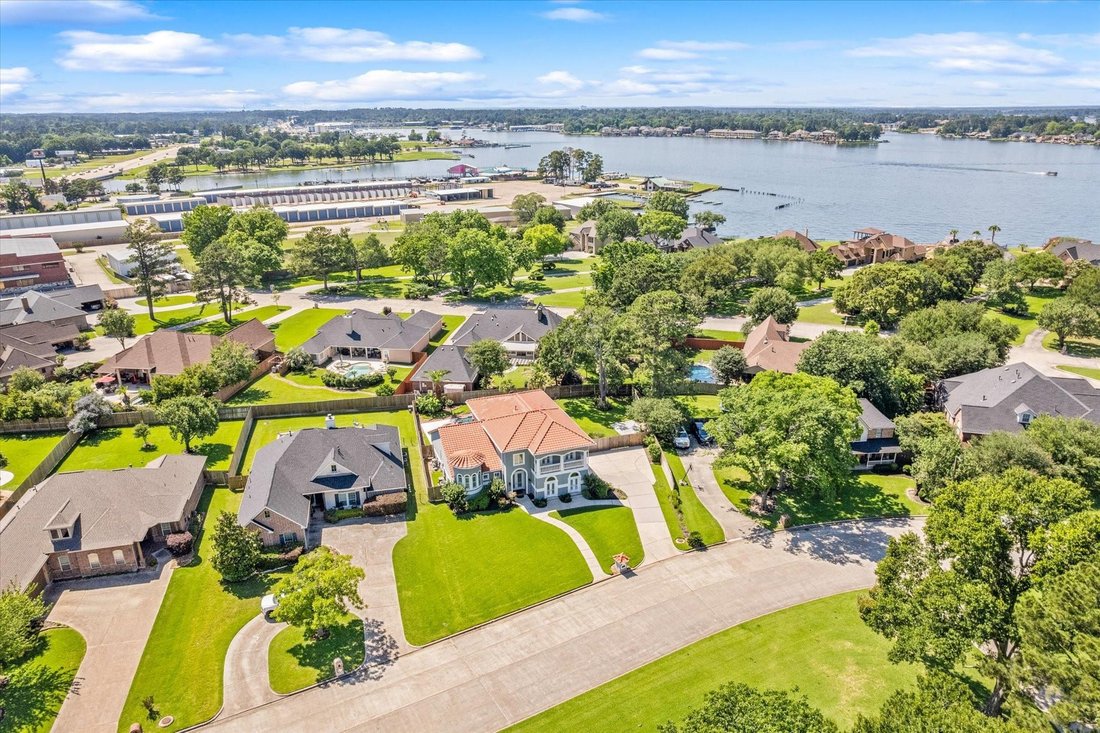 House in Conroe, Texas, United States 3 - 17934909