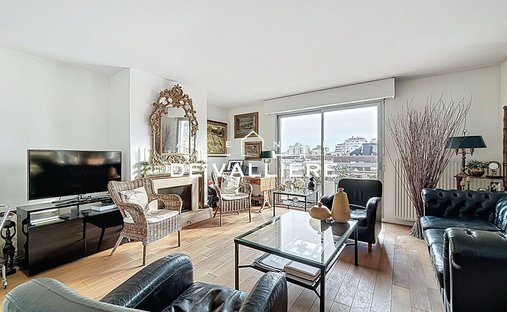 Apartment in Saint-Cloud, Ile-de-France, France 1
